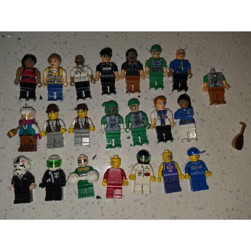 Bulk lot of Lego mini figs